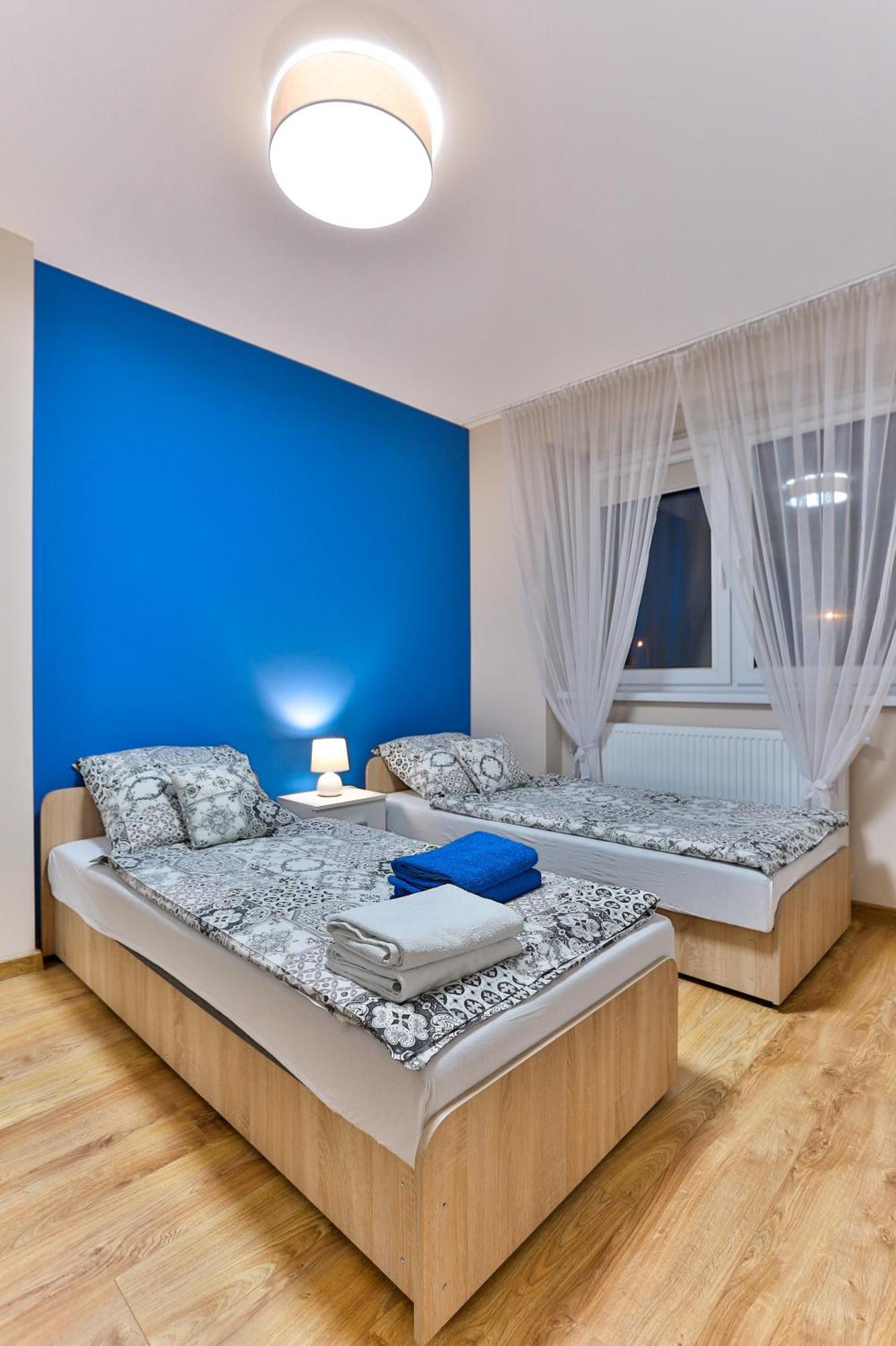 Apartamenty Kombi Нови Тарг Екстериор снимка