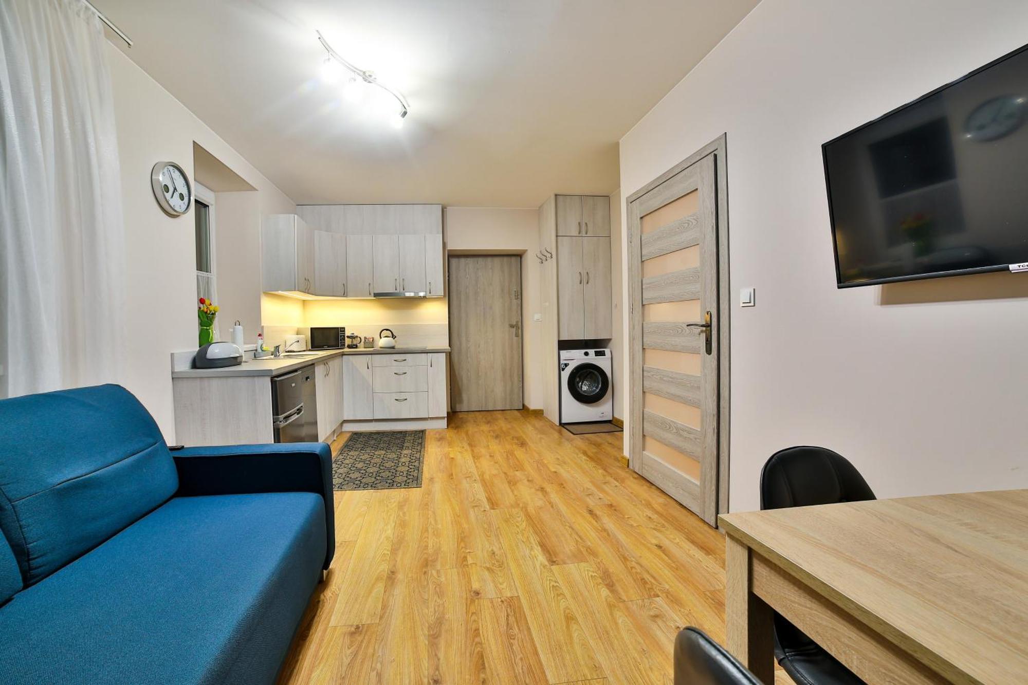 Apartamenty Kombi Нови Тарг Екстериор снимка