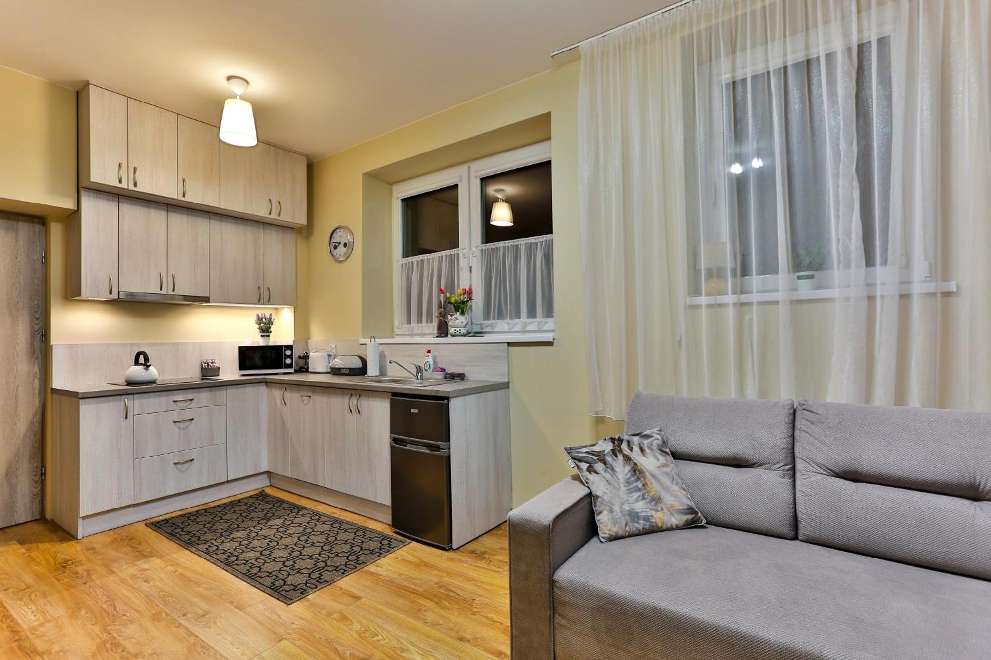 Apartamenty Kombi Нови Тарг Екстериор снимка