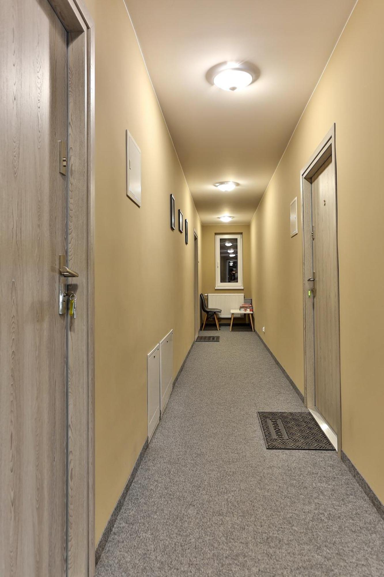 Apartamenty Kombi Нови Тарг Екстериор снимка